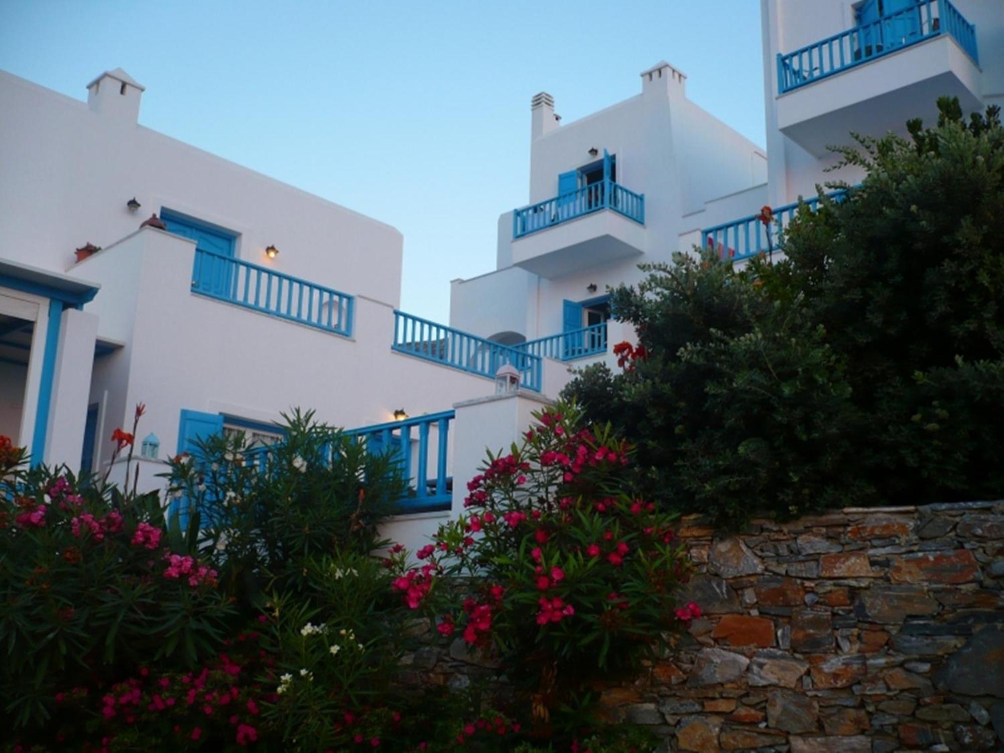 Hotel Filoxenia Aegiali Exterior photo